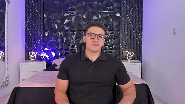 Snapshot of JeffDaltton chatting on December 18, 9:07 pm JeffDaltton online show from December 18, 9:07 pm