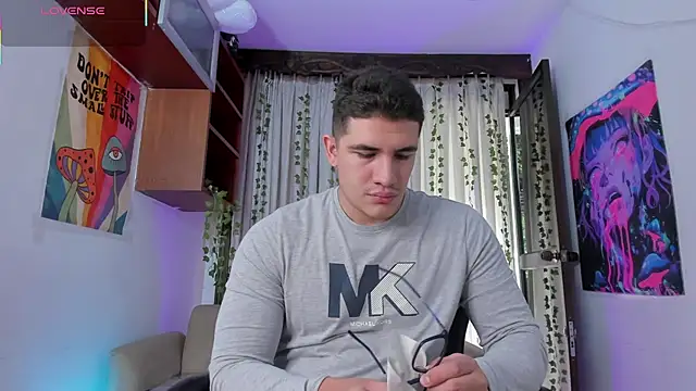 Snapshot of JeffDaltton chatting on January 16, 7:51 pm JeffDaltton online show from January 16, 7:51 pm