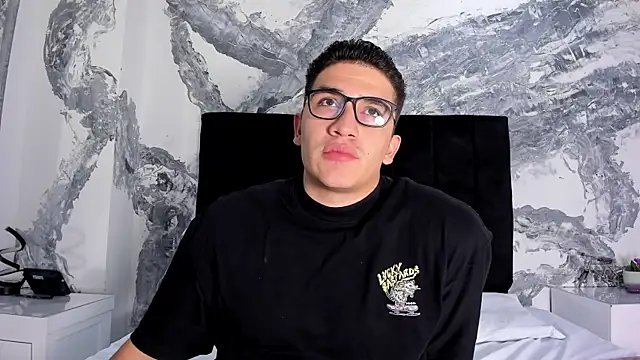 Snapshot of JeffDaltton chatting on February 20, 8:11 pm JeffDaltton online show from February 20, 8:11 pm