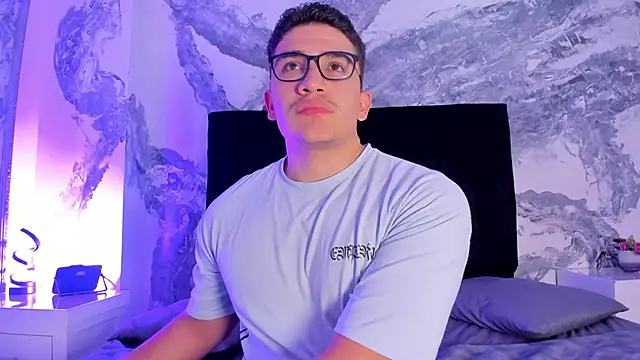 Snapshot of JeffDaltton chatting on February 18, 8:27 pm JeffDaltton online show from February 18, 8:27 pm