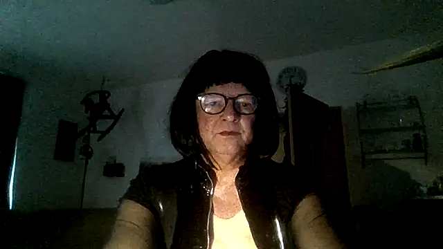 Seltsamoder online show from October 25, 3:34 pm