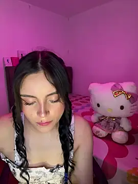 Snapshot of salome_polaniiee chatting on June 17, 4:45 am salome polaniiee online show from June 17, 4:45 am