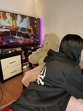 salome polaniiee online show from February 28, 8:31 am