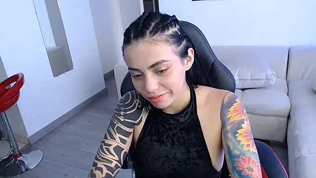 i am nina  online show from March 7, 9:27 pm