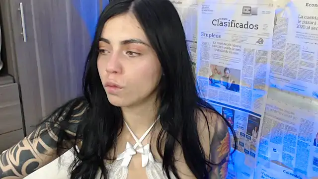 i am nina  online show from March 4, 1:34 am