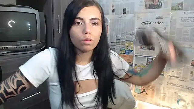 i am nina  online show from February 26, 6:51 am