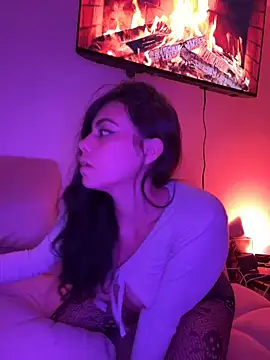 i am nina  online show from December 17, 12:48 am