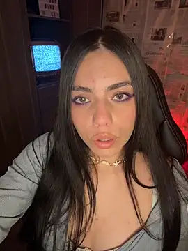 i am nina  online show from March 25, 3:06 am