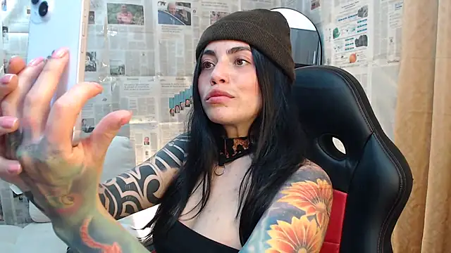 i am nina  online show from October 7, 12:11 am