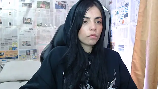 i am nina  online show from September 28, 10:50 pm