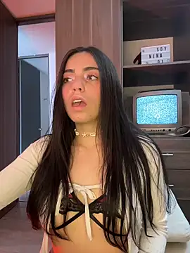 i am nina  online show from February 19, 8:06 pm