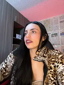 i am nina  online show from May 30, 1:34 am