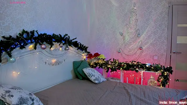 LillyMoure  online show from December 21, 11:27 pm