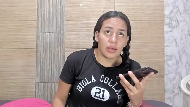 Snapshot of GIRLORI22 chatting on September 27, 7:53 pm GIRLORI22 online show from September 27, 7:53 pm