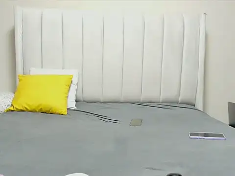 Snapshot of _heavenlysent chatting on November 6, 3:10 am heavenlysent online show from November 6, 3:10 am