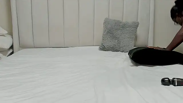  heavenlysent online show from March 28, 3:29 am