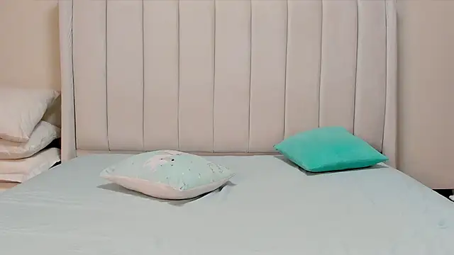  heavenlysent online show from April 11, 3:58 am