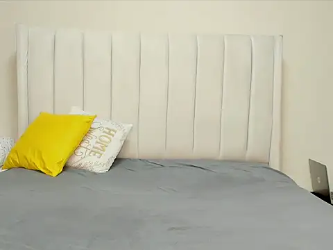 Snapshot of _heavenlysent chatting on November 3, 4:39 am heavenlysent online show from November 3, 4:39 am