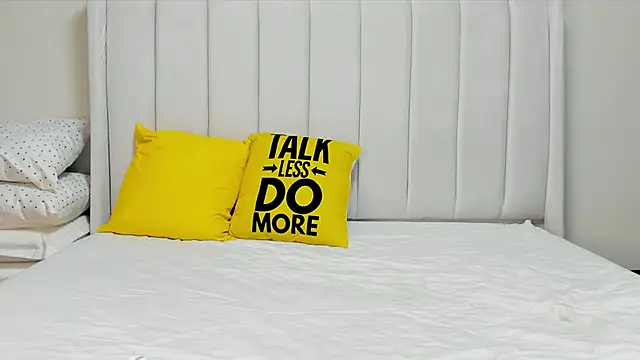  heavenlysent online show from March 23, 1:17 am