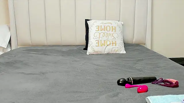  heavenlysent online show from February 16, 2:54 am