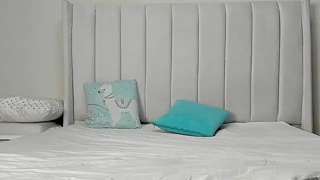  heavenlysent online show from May 28, 4:42 am
