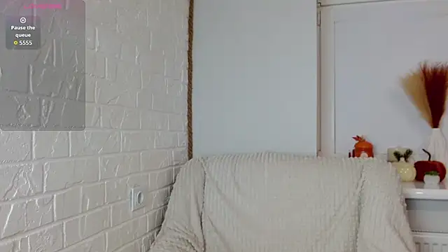 SayMeow  online show from September 22, 11:44 pm
