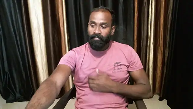 Snapshot of indian2 chatting on September 20, 12:37 am indian2 online show from September 20, 12:37 am