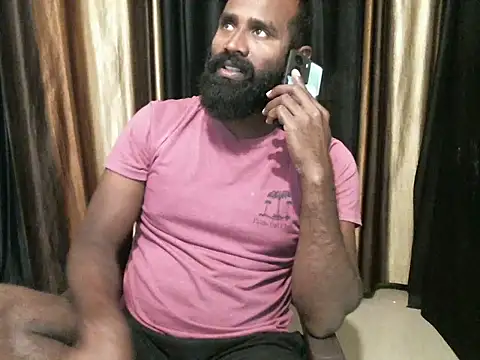 Snapshot of indian2 chatting on October 31, 5:37 am indian2 online show from October 31, 5:37 am