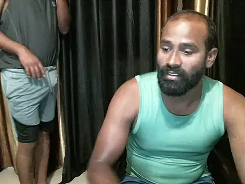 Snapshot of indian2 chatting on November 14, 6:39 am indian2 online show from November 14, 6:39 am