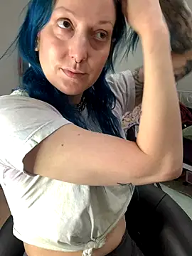 Snapshot of MissCumberdale chatting on November 13, 5:39 pm MissCumberdale online show from November 13, 5:39 pm