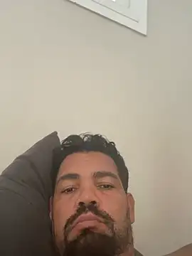 Snapshot of adgato chatting on February 20, 1:57 pm adgato online show from February 20, 1:57 pm