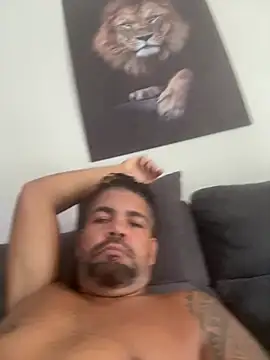 Snapshot of adgato chatting on March 31, 4:53 pm adgato online show from March 31, 4:53 pm