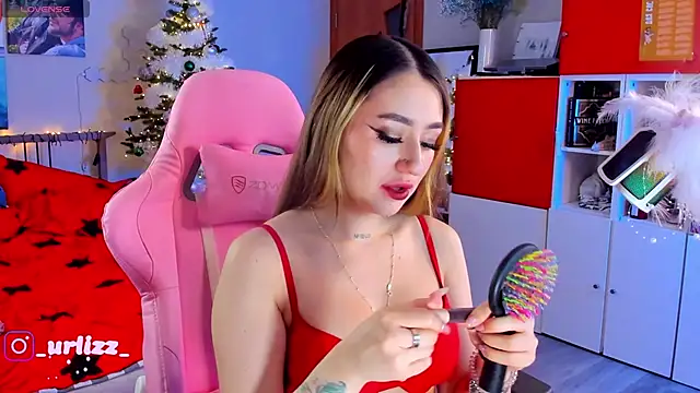Snapshot of Fiona-Love chatting on January 15, 7:34 pm Fiona-Love online show from January 15, 7:34 pm