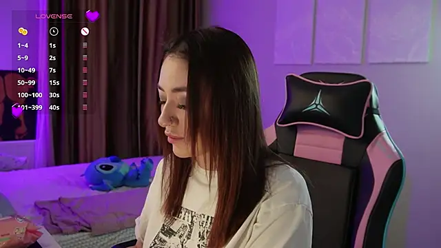 Fiona-Love online show from May 17, 5:24 pm