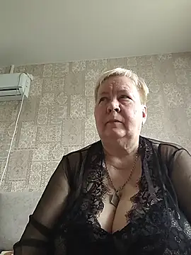EffectFiona online show from May 8, 11:47 am