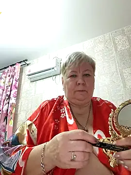 Snapshot of EffectFiona chatting on November 7, 10:57 pm EffectFiona online show from November 7, 10:57 pm