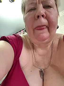 EffectFiona online show from January 16, 4:05 am