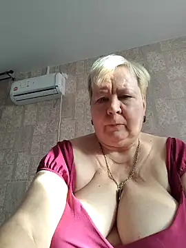 EffectFiona online show from February 13, 5:51 am