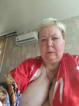 EffectFiona online show from September 14, 4:57 am
