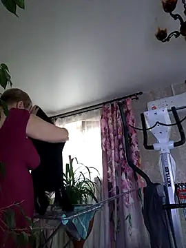 Snapshot of EffectFiona chatting on November 25, 4:35 am EffectFiona online show from November 25, 4:35 am