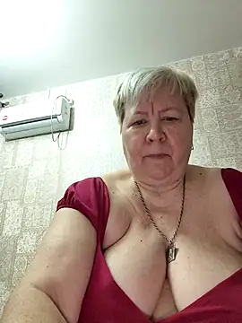 Snapshot of EffectFiona chatting on November 30, 1:39 am EffectFiona online show from November 30, 1:39 am