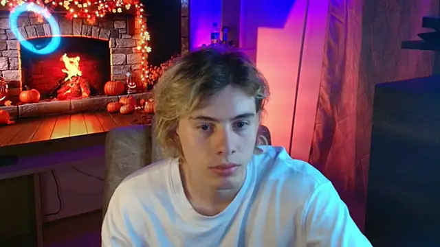 Snapshot of dimitri_tv chatting on October 29, 1:48 am dimitri tv online show from October 29, 1:48 am