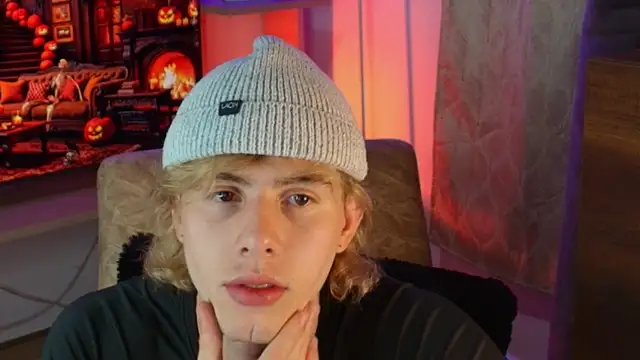 Snapshot of dimitri_tv chatting on November 1, 12:50 am dimitri tv online show from November 1, 12:50 am