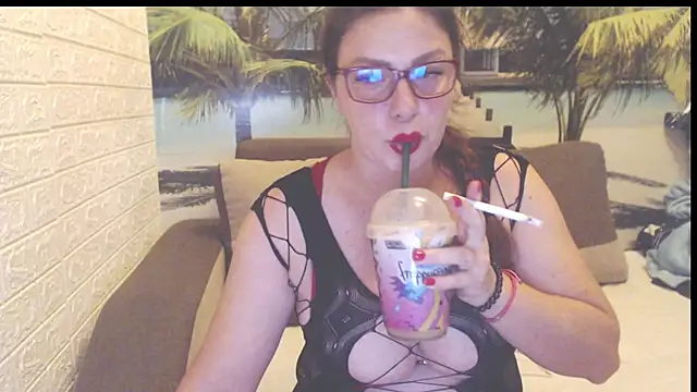 Snapshot of Queen__Natasha chatting on September 24, 8:48 pm Queen Natasha online show from September 24, 8:48 pm