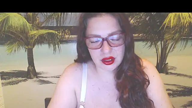 Queen  Natasha online show from July 14, 10:05 pm