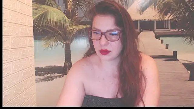 Queen  Natasha online show from December 17, 10:48 pm