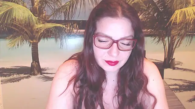 Queen  Natasha online show from April 23, 9:05 pm