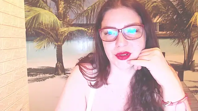 Queen  Natasha online show from May 9, 9:40 pm