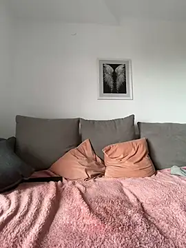 MaviePearl online show from April 3, 7:26 am