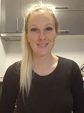 MaviePearl online show from January 24, 8:23 am